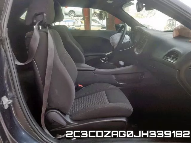 2C3CDZAG0JH339182_5.webp