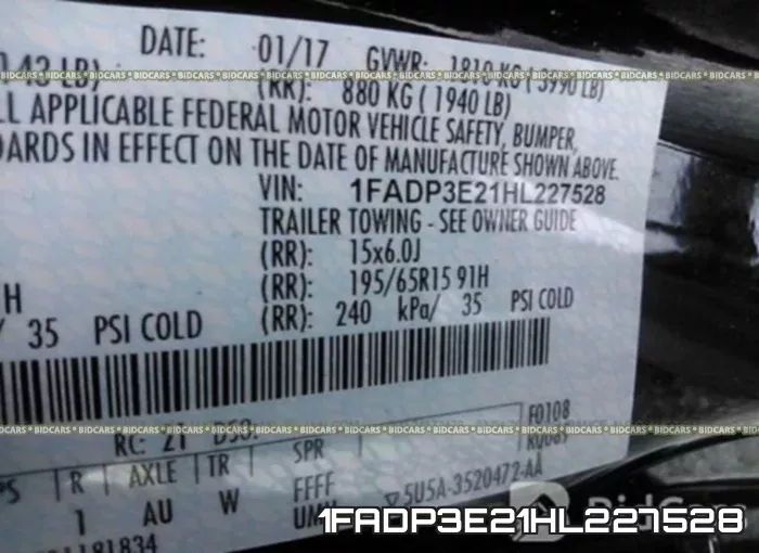 1FADP3E21HL227528_9.webp