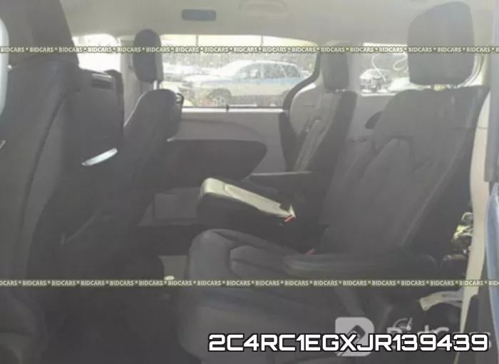 2C4RC1EGXJR139439_8.webp