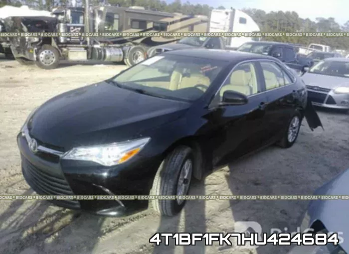 4T1BF1FK7HU424684_2.webp