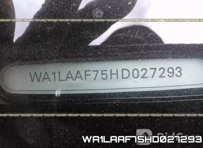 WA1LAAF75HD027293_9.webp