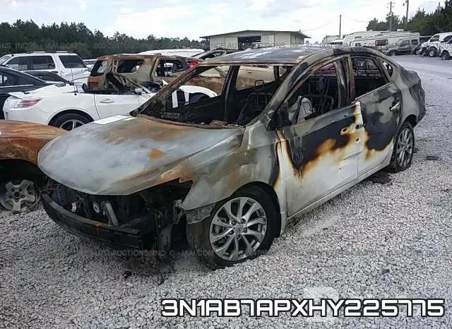 3N1AB7APXHY225775_2.webp