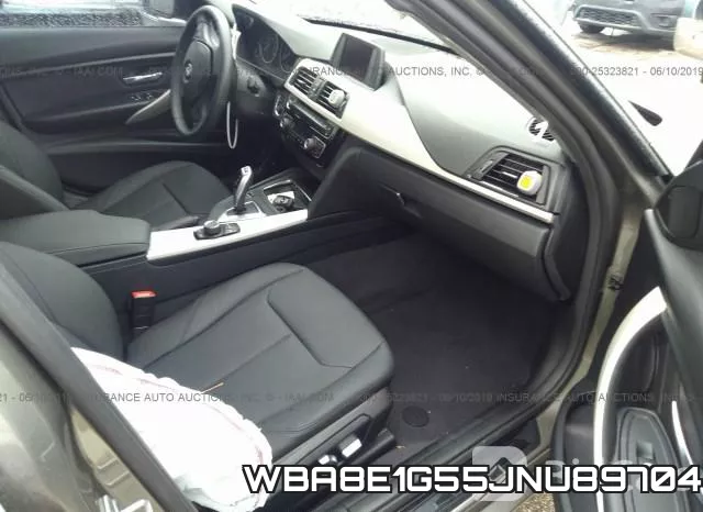 WBA8E1G55JNU89704_5.webp