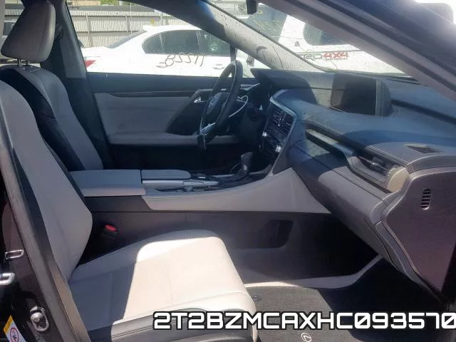 2T2BZMCAXHC093570_5.webp