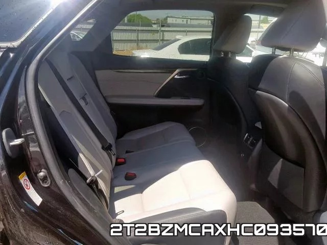 2T2BZMCAXHC093570_6.webp
