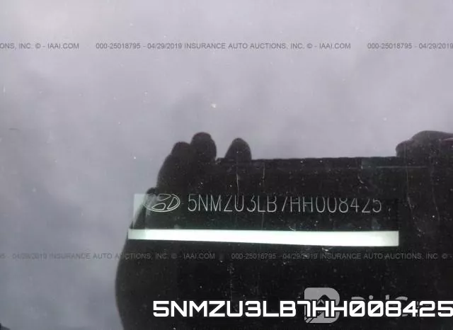 5NMZU3LB7HH008425_9.webp