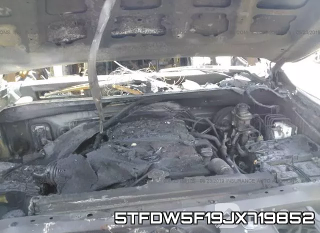 5TFDW5F19JX719852_10.webp