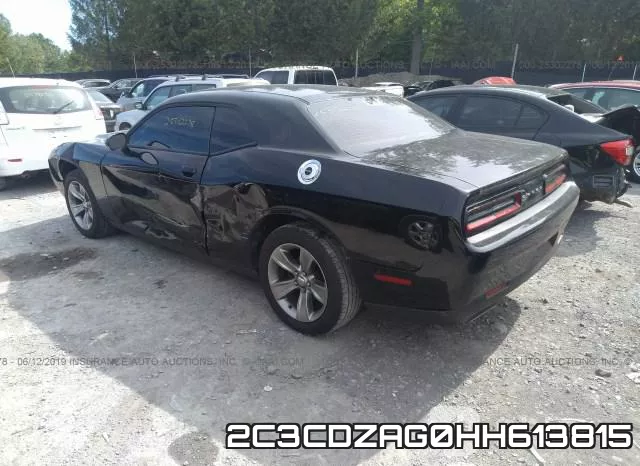2C3CDZAG0HH613815_3.webp