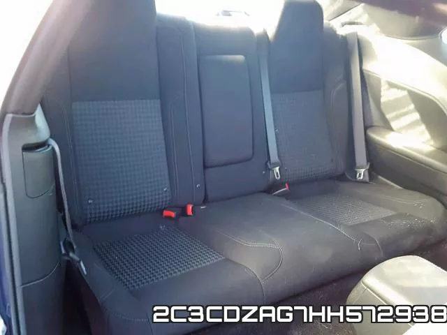 2C3CDZAG7HH572938_6.webp