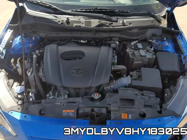 3MYDLBYV8HY183025_7.webp