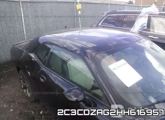2C3CDZAG2HH616957_6.webp