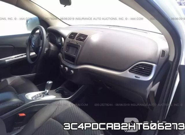 3C4PDCAB2HT606273_5.webp
