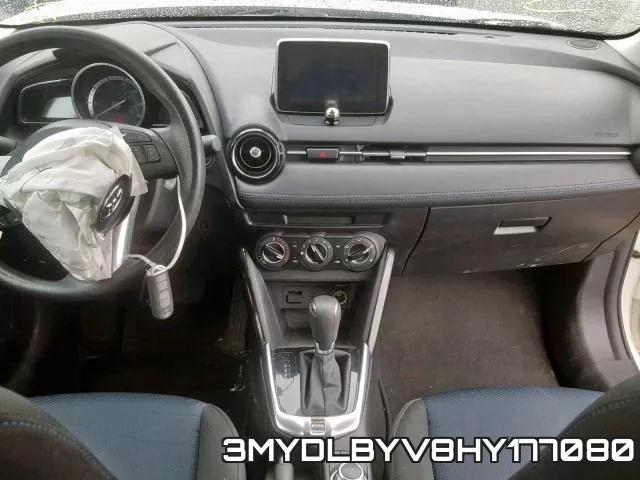 3MYDLBYV8HY177080_9.webp