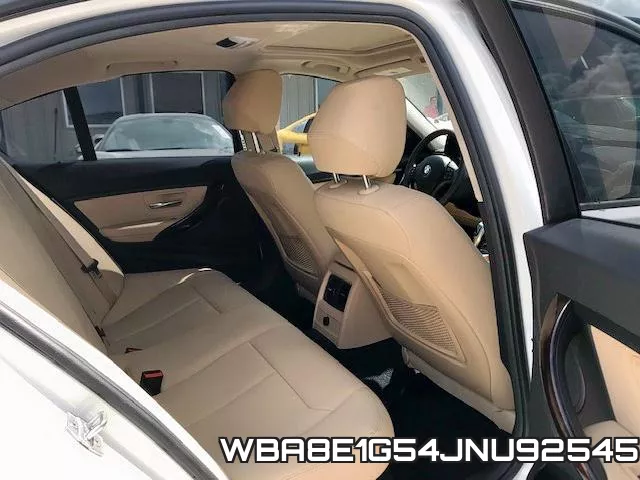 WBA8E1G54JNU92545_6.webp