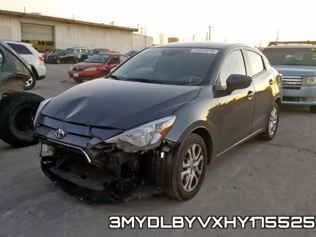 3MYDLBYVXHY175525_2.webp