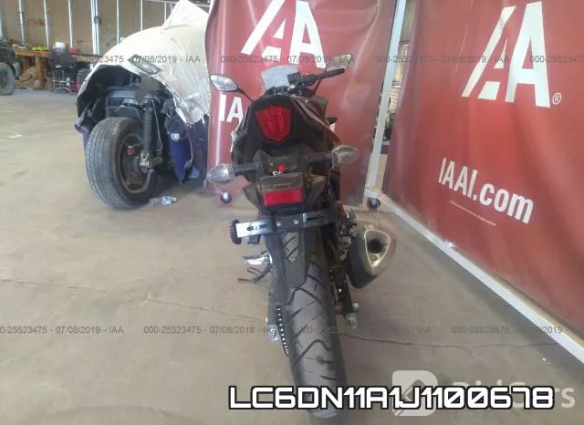 LC6DN11A1J1100678_6.webp