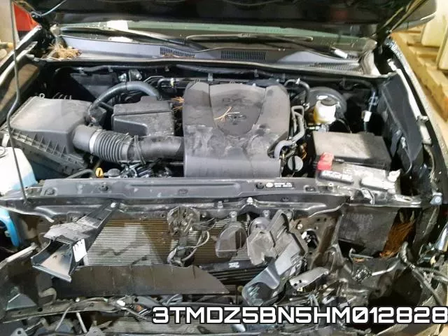 3TMDZ5BN5HM012828_7.webp