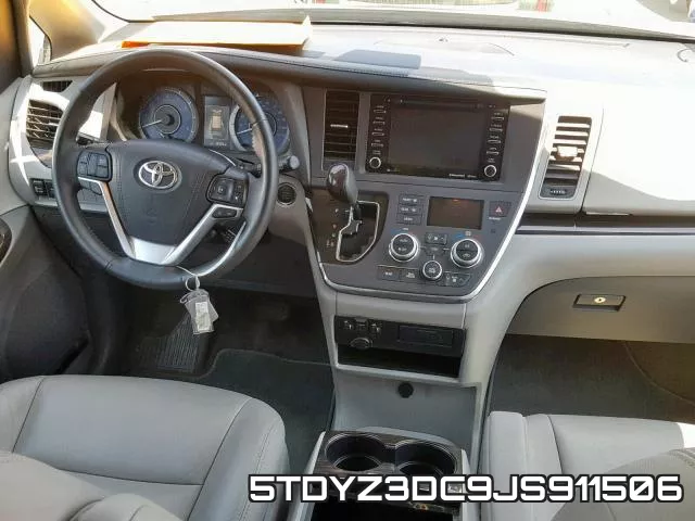 5TDYZ3DC9JS911506_9.webp