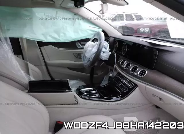 WDDZF4JB8HA142203_5.webp