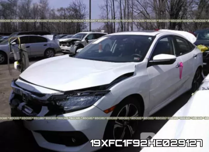 19XFC1F92HE029127_2.webp
