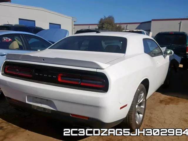 2C3CDZAG5JH302984_4.webp
