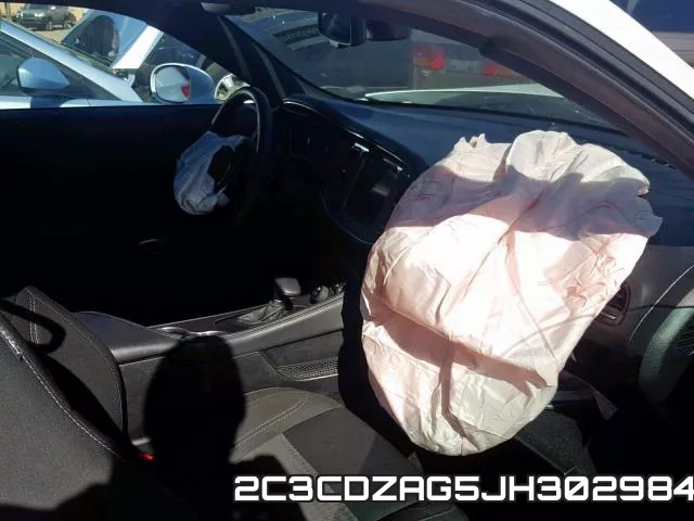 2C3CDZAG5JH302984