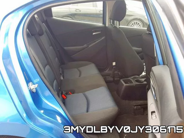 3MYDLBYV0JY306175_6.webp