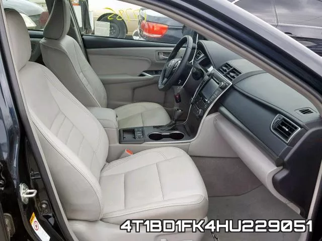4T1BD1FK4HU229051_5.webp