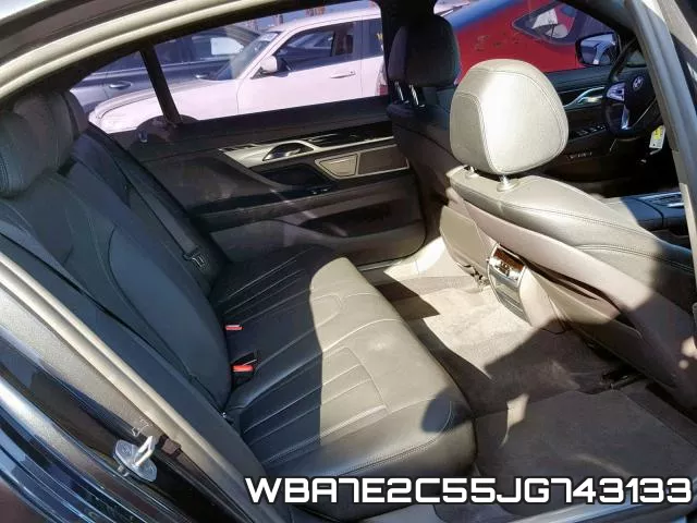 WBA7E2C55JG743133_6.webp