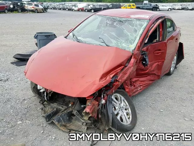 3MYDLBYV0HY176215_2.webp