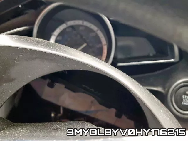 3MYDLBYV0HY176215_8.webp