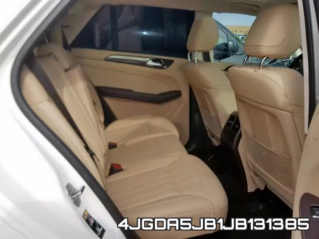 4JGDA5JB1JB131385_6.webp