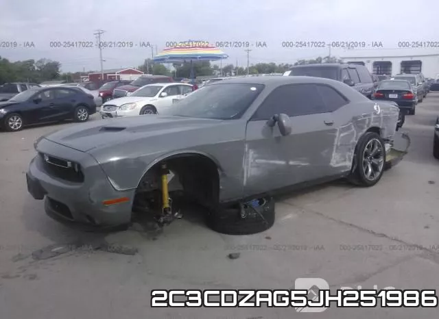 2C3CDZAG5JH251986_2.webp