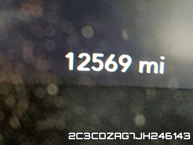 2C3CDZAG7JH246143_8.webp