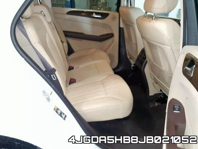4JGDA5HB8JB021052_6.webp