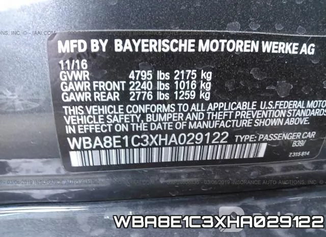 WBA8E1C3XHA029122_9.webp