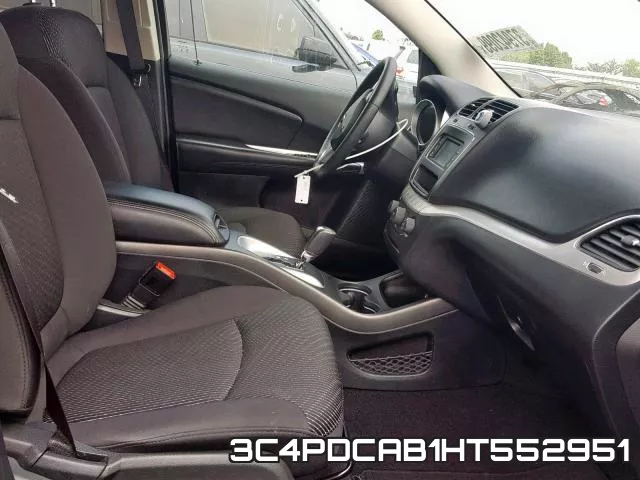 3C4PDCAB1HT552951_5.webp