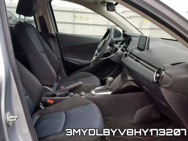 3MYDLBYV8HY173207_5.webp