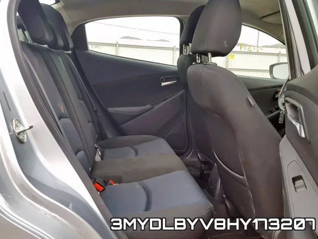 3MYDLBYV8HY173207_6.webp