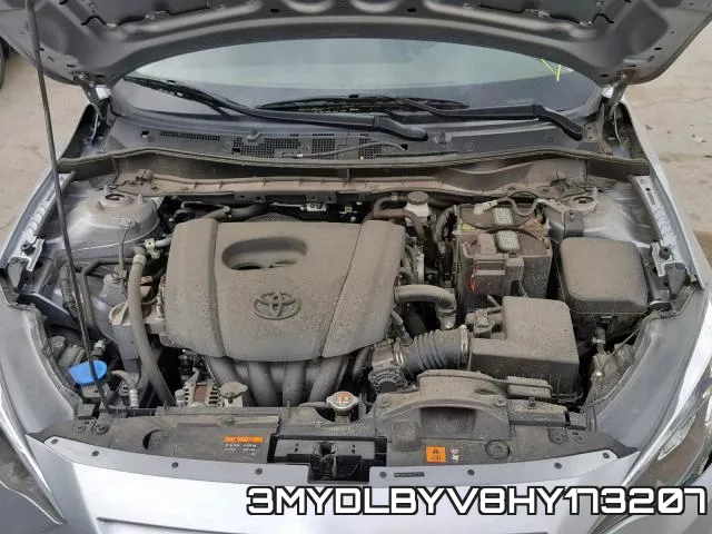 3MYDLBYV8HY173207_7.webp