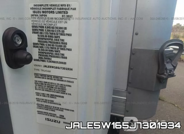 JALE5W165J7301934_9.webp