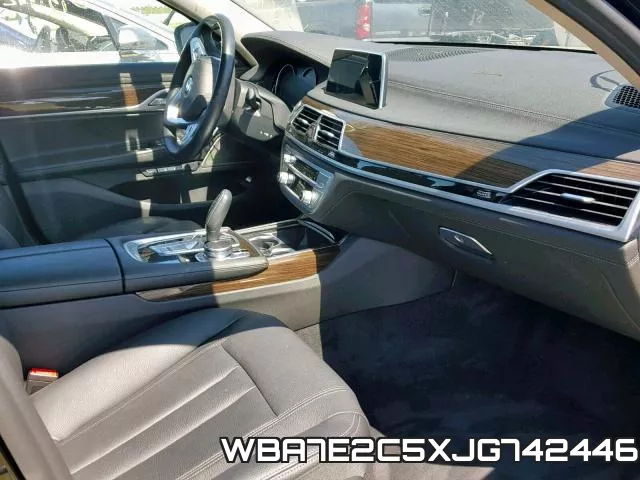 WBA7E2C5XJG742446_5.webp