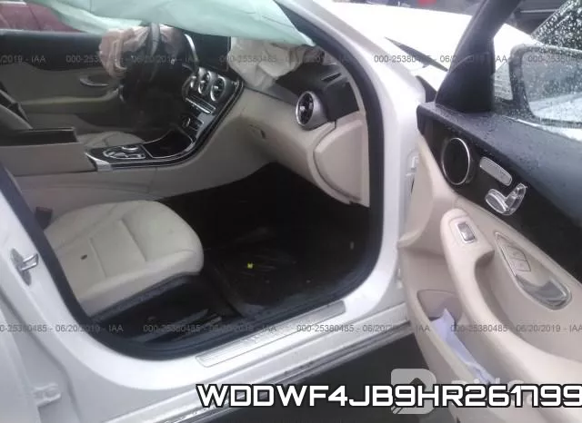 WDDWF4JB9HR261799_5.webp