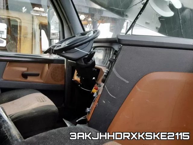 3AKJHHDRXKSKE2115_5.webp