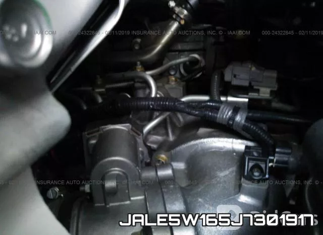 JALE5W165J7301917_10.webp