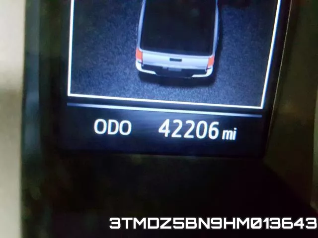3TMDZ5BN9HM013643_8.webp