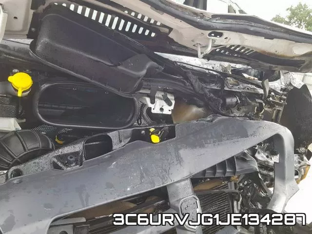 3C6URVJG1JE134287_7.webp