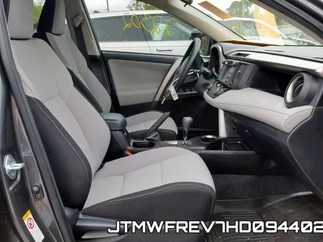 JTMWFREV7HD094402_5.webp