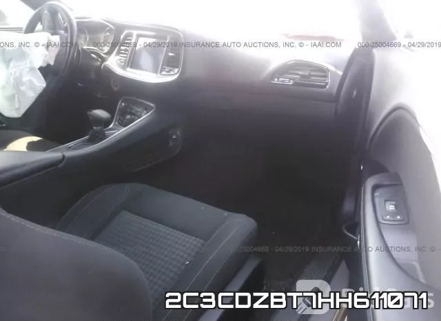 2C3CDZBT7HH611071_5.webp