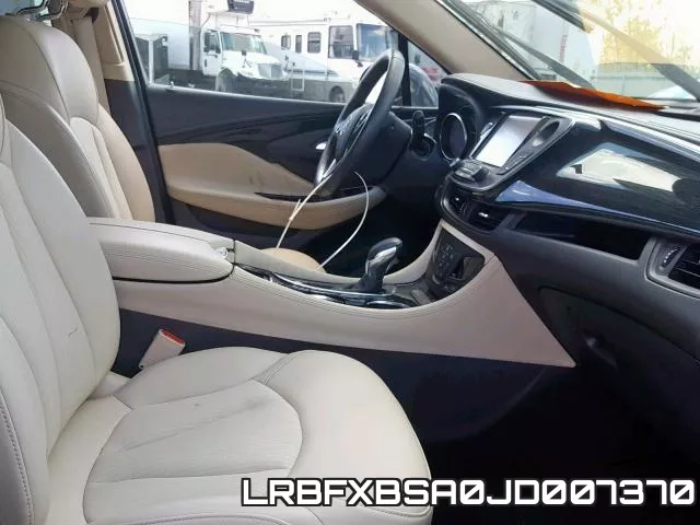 LRBFXBSA0JD007370_5.webp